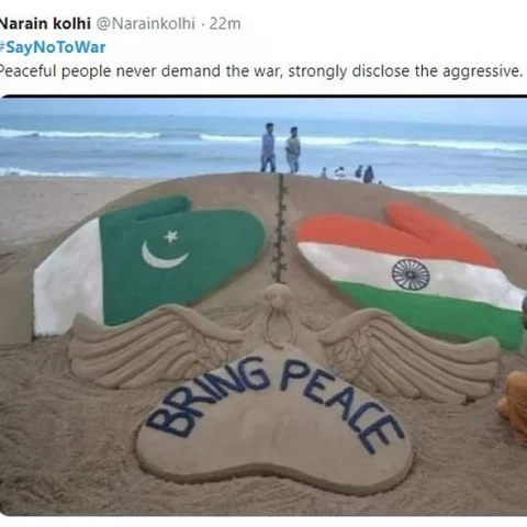 உலக அளவில் டிரெண்ட் ஆகும் #SayNoToWar ஹேஷ்டேக்!