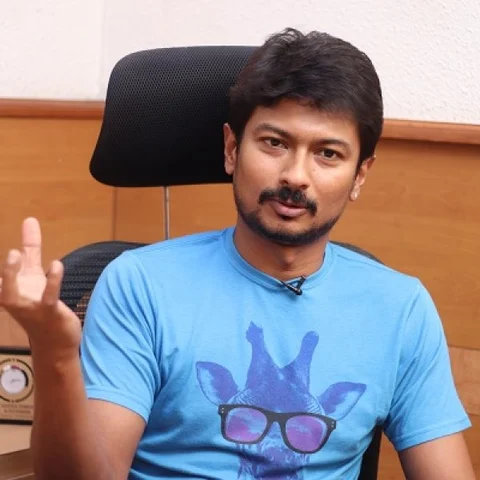 “தாத்தா பேச முயற்சி பண்றார்... சீக்கிரம் இயல்பாகிடுவார்..!’’ - உதயநிதி ஸ்டாலின் #VikatanExclusive