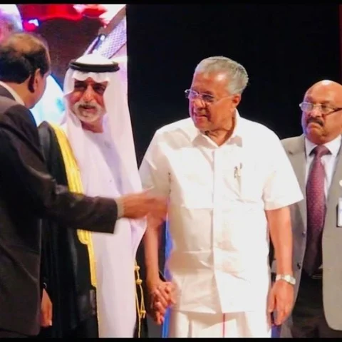 அவர்களுக்கு ஒரு நீதி; எங்களுக்கு ஒரு நீதியா? - மோடியின் நிராகரிப்பும்.. பினராயின் விமர்சனமும்..