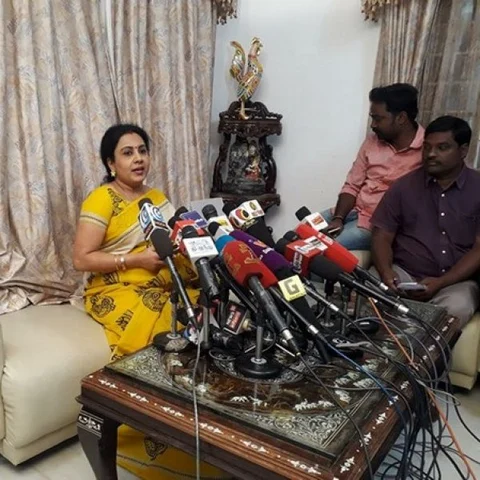 `அ.தி.மு.க-விலிருந்து விலகுகிறேன்' - அனிதா குப்புசாமி அறிவிப்பு!
