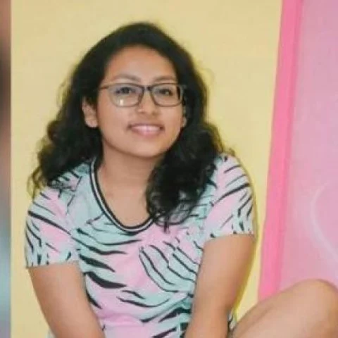 `ட்ரம்ப்க்கு இதுகூட தெரியவில்லையே?’ - ட்வீட் செய்த இந்திய மாணவிக்குக் குவியும் பாராட்டுகள்