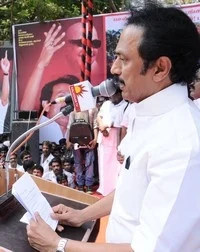 அம்மா உணவகத்தில் இட்லி, சாம்பார் இல்லை: ஸ்டாலின் நகைக்சுவை பேச்சு (படங்கள்)