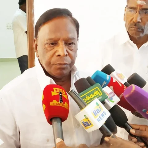 `மோடியின் எண்ணம் தவிடுபொடியாகிவிட்டது!'- ராமேஸ்வரத்தில் நாராயணசாமி பேட்டி