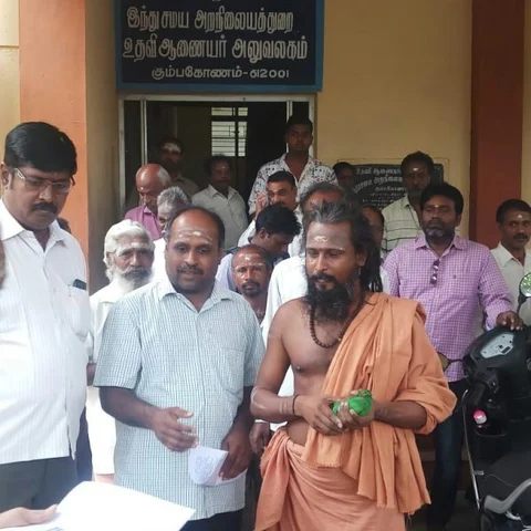 கோயில்களில் பக்தர்கள் விளக்கேற்றத் தடை..! கொந்தளிக்கும் ஆன்மிகவாதிகள்