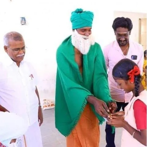 `பிளாஸ்டிக் பைகளில் இருப்பதெல்லாம் நல்லது அல்ல’- குழந்தைகளுக்குப் பொங்கல் தாத்தா அட்வைஸ்