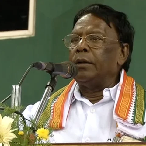 வருமான வரித்துறைமூலம் ஆட்சியை முடக்க நினைக்கிறது பா.ஜ.க - நாராயணசாமி ஆவேசம்