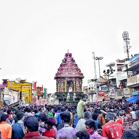 சின்னமனூர் சிவகாமியம்மன் கோயில் தேர்த் திருவிழா - திரளாக வந்து பக்தர்கள் பங்கேற்பு!