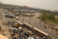 சென்னையில் இயல்பு வாழ்க்கையில் பாதிப்பில்லை! (படங்கள்)