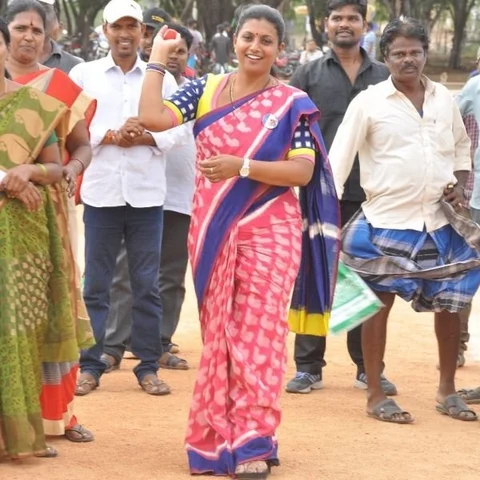 ``அரசியலில் என் முதல் வெற்றி.... கண்கலங்கிய அந்தத் தருணம்!" - நடிகை ரோஜா
