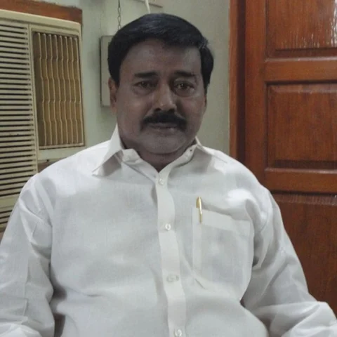 `செந்தில்பாலாஜியை கட்சி மாறவிடாமல் தடுப்பேன்' - அ.தி.மு.க-விலிருந்து ஒரு குரல்!