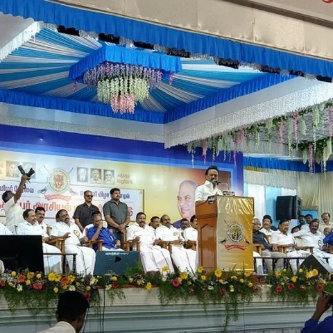‘இணைந்து செயல்பட்டால் வெற்றியை யாராலும் தடுக்க முடியாது’ - சேலத்தில் ஸ்டாலின் பேச்சு