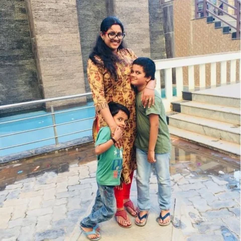 ``எனக்கும் என் மகனுக்கும் ஒரே வயசுதான்!’’ 'நாயகி' மீரா கிருஷ்ணன்