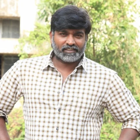 ”ஃபேஸ்புக் எனக்கு செட் ஆகலை பிரதர்!” - என்னாச்சு விஜய் சேதுபதிக்கு? #VikatanExclusive