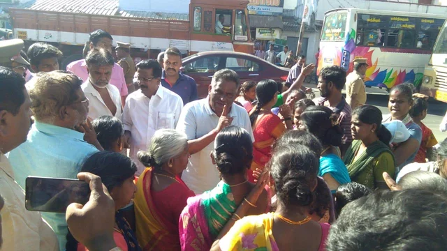 ‘நீ.. வாடகை வீட்டுல தான குடி இருக்க?’- போராடிய பெண்ணை மிரட்டிய அ.தி.மு.க எம்.எல்.ஏ
