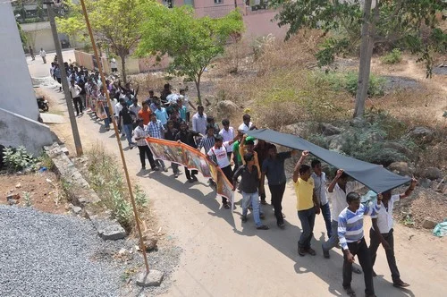 மாணவர்கள் போராட்டம். போலீஸ் அத்துமீறல்!!