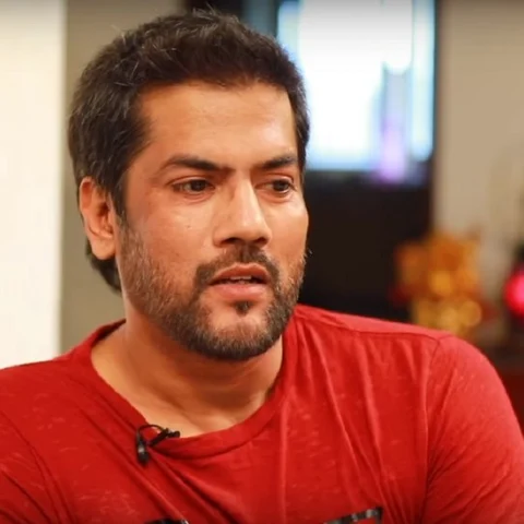``விஜய் அப்படிப்பட்ட ஆளே கிடையாது..!’’ - `அவுட்டு’ பவன்