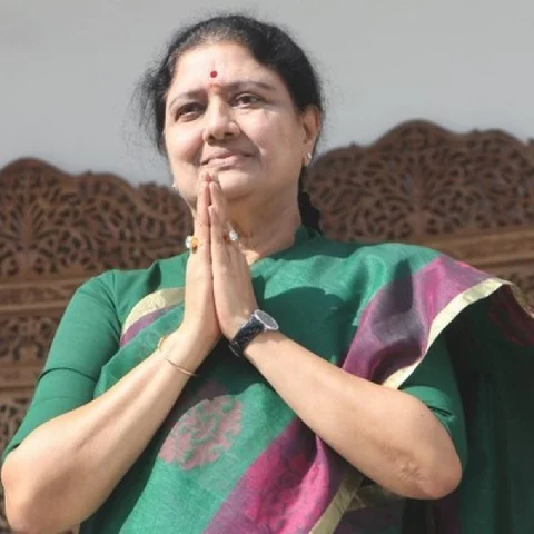 `சசிகலாவை நினைத்தால் வேதனையாக இருக்கிறது!' - சிறை மர்மம் சொல்லும் பெங்களூரு புகழேந்தி