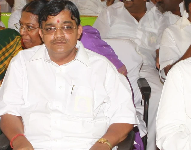 உண்ணாவிரதத்தில், சசிகலாவுக்கு எதிராக மைத்ரேயன் ஆவேசம்!