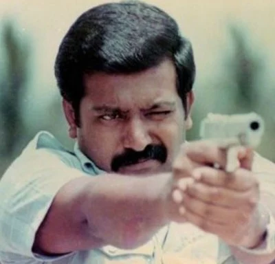 பிரபாகரன் உயிரோடு இருக்கிறார்? பத்திரிக்கையில் வெளியான செய்தியால் இலங்கையில் பரபரப்பு!