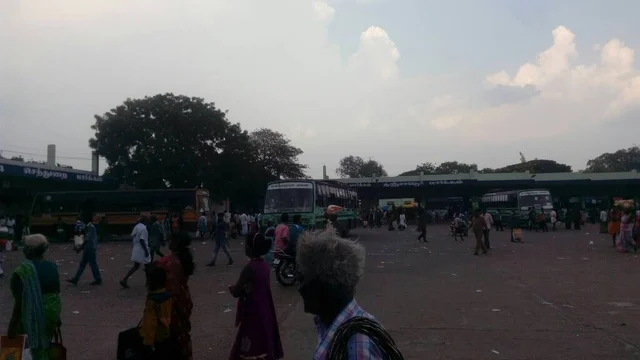 பேச்சுவார்த்தை தோல்வி.. பல்வேறு பகுதிகளில் போக்குவரத்து சங்கங்களின் வேலை நிறுத்தம் தொடக்கம்.!