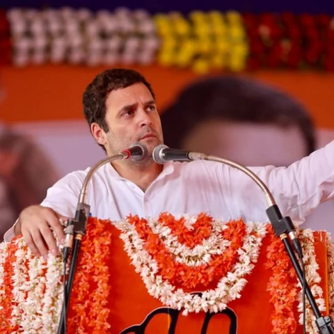 `ஊழலுக்காகச் சிறை சென்றவர்களை வைத்துக் கொண்டே மோடி ஊழலைப் பற்றி பேசுகிறார்’ - ராகுல் காந்தி விமர்சனம்