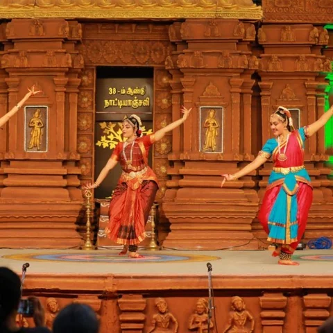 சிதம்பரத்தில் கோலாகலமாகத் தொடங்கிய நாட்டியாஞ்சலி விழா!