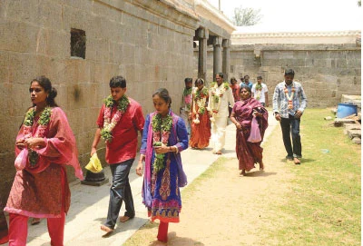 திருஷ்டிகள் நீங்கும்... திருமணம் கைகூடும்!