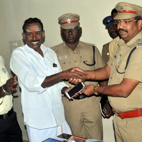 மாயமான 50 செல்போன்களை மீட்ட புதுக்கோட்டை நுண்ணறிவு போலீஸார்!