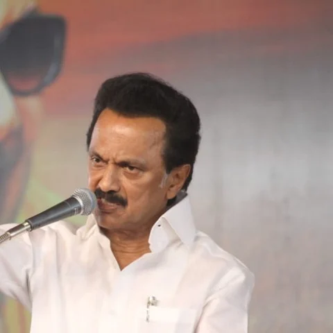 `தமிழிசையை வேட்பாளராக நிறுத்தியது பா.ஜ.க-வின் சதி!'- தூத்துக்குடியில் மு.க.ஸ்டாலின் பிரசாரம்
