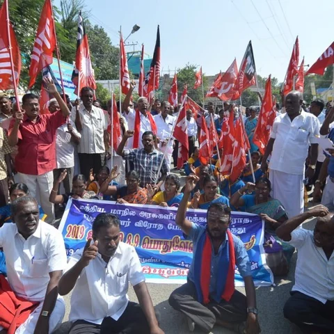 மத்திய அரசைக் கண்டித்து சாலை மறியல்: விருதுநகர் மாவட்டத்தில் 1330 பேர் கைது