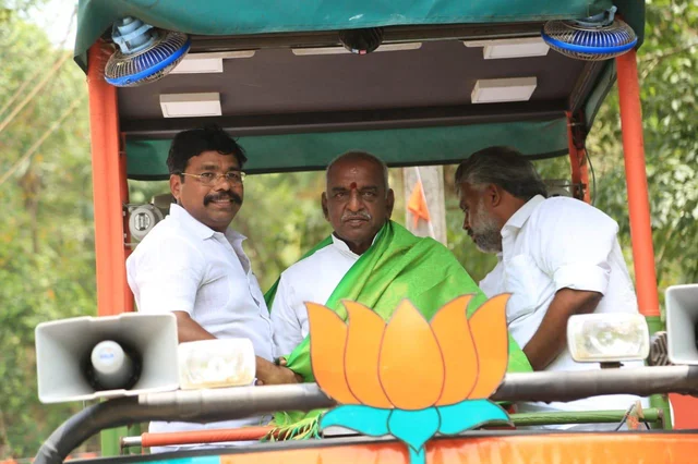 `தமாஷாகப் பேசும்போது ஒருவேளை சொல்லியிருக்கலாம்!’ - தினகரன் சொன்ன குற்றச்சாட்டுக்கு பொன்.ராதா விளக்கம்