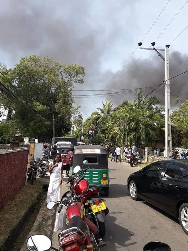 `சர்ச்சுக்குப் போக வேண்டாம் என என் தந்தை ஏற்கெனவே கூறினார்' - சர்ச்சையைக் கிளப்பிய இலங்கை அமைச்சரின் பேச்சு