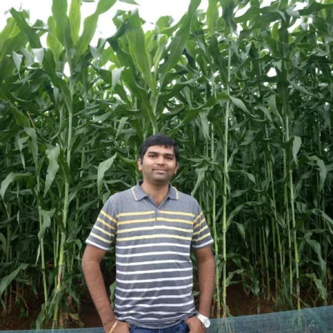 லட்சம் விவசாயிகளுக்கு வாழ்வளித்த `NaPanta’ ஆப்... இளைஞரின் `வாவ்’ முயற்சி!