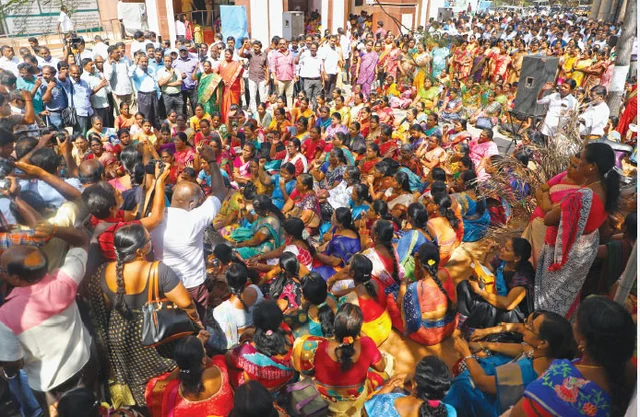 அவலங்களும் கருத்துகளும்: 6 நிமிட வாசிப்பில் ஜூ.வி.யின் 9 தெறிப்புகள்!