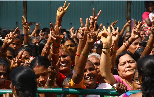 விரட்டப் பட்டவர்களை உள்ளே கூப்பிடுங்கம்மா: ஜெயலலிதாவுக்கு தொண்டர்களின் கடிதம்