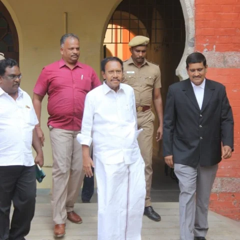 பா.ஜ.க மீது ஏன் இந்த திடீர் பாய்ச்சல்?- தம்பிதுரையின் நாடாளுமன்றத் தேர்தல் கணக்கு!