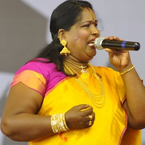 “நாட்டுப்புறக் கலைல இருக்கிற பொண்ணுகளுக்கு சாப்பாட்டுக்கே வழியில்ல!” - கலங்கும் சின்னப்பொண்ணு