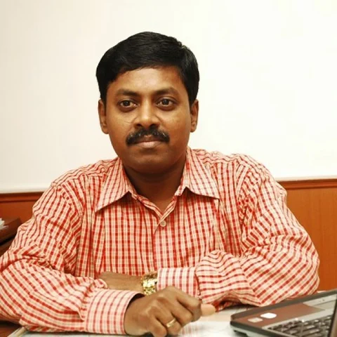 மருத்துவமனையிலும் மதப் பிரசாரம்! - உமாசங்கர் ஐஏஎஸ்-ஸை பணியிலிருந்து விடுவித்த ம.பி