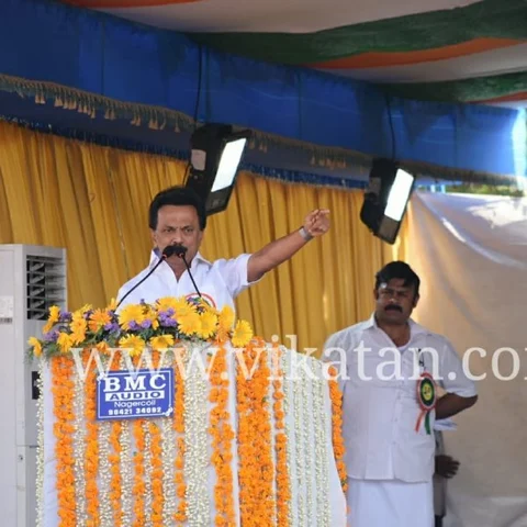 `உங்களை ஆதரிக்க ஒரே காரணம் நீங்கள் மோடி அல்ல ராகுல்' - நாகர்கோவிலில் ஸ்டாலின் பேச்சு!