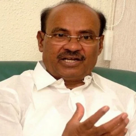 `120% வரி, லாபம் வைத்து பெட்ரோல் விற்கப்படுகிறது' - ராமதாஸ் தகவல்