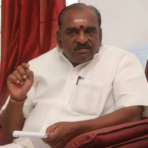 ``சபரிமலை ஐயப்பன் கோயிலை அழிக்க மாஸ்டர் பிளான்!" - பொன்.ராதாகிருஷ்ணன்
