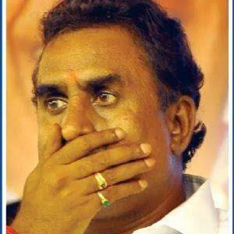 நள்ளிரவில் அமைச்சர் எஸ்.பி.வேலுமணி வீட்டின் மீது கல் வீச்சு - பாலக்காடு இளைஞர் கைது!
