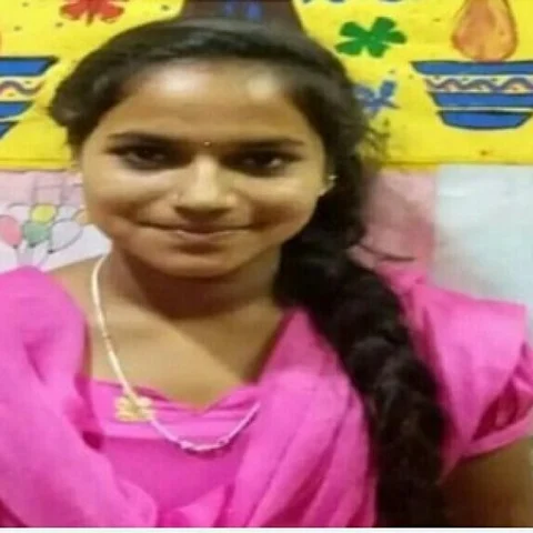 `படிக்கவசதிஇல்ல, திருமணத்துக்கு ஏற்பாடு!'- வீட்டைவிட்டு வெளியேறி ப்ளஸ் டூ தேர்வில் சாதித்த மாணவி