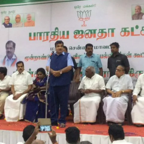 'விரைவில் தமிழகம் காவிமயமாகும்'... தமிழிசை தகவல்!