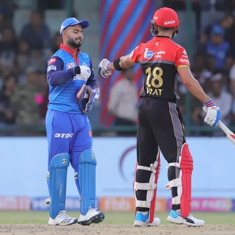 டேர்டெவில்ஸாக உருமாறி ப்ளே ஆஃப்பிற்குள் நுழைந்த டெல்லி! #DCvsRCB