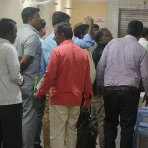 படித்தது ப்ளஸ்2; வைத்தது கருக்கலைப்பு மையம்!- சிக்கிக்கொண்ட தி.மலை தம்பதி