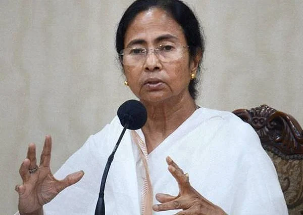 மேற்கு வங்கத்தில் மீண்டும் வெற்றிவாகை சூடுவாரா மம்தா பானர்ஜி...!