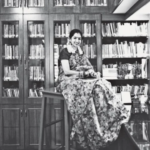 புத்தகங்கள் நம் சிறகுகள் - தமிழச்சி தங்கபாண்டியன்