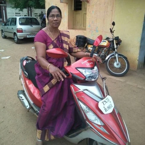 ''பேர் வாங்கி என்ன பண்ண... பிஎஃப் தராம இழுத்தடிக்கிறாங்க'' - வறுமையில் தவிக்கும் முதல் பெண் பேருந்து ஓட்டுநர்!