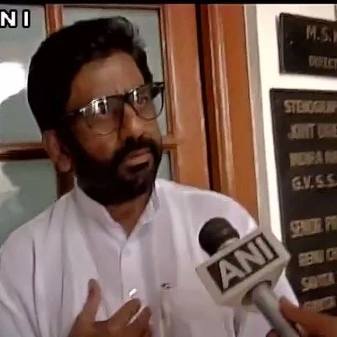 சிவசேனா எம்.பி.க்கு எதிராக தொடரும் அதிரடி நடவடிக்கை